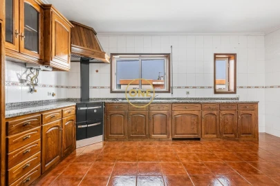 Apartamento T3 para Venda em Gondifelos, Cavalões e Outiz