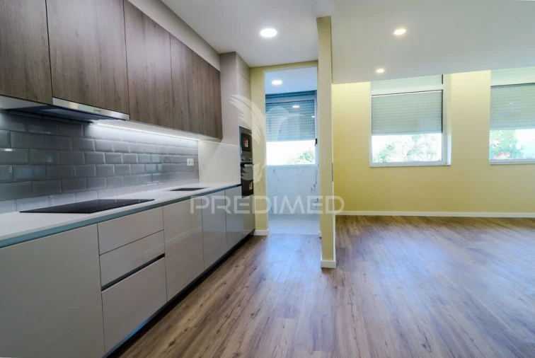Apartamento T1 para Venda em Ermesinde Foto 3