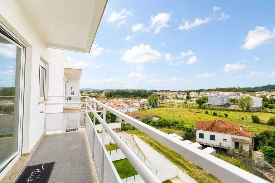 Apartamento T3 para Venda em Vila Verde e Barbudo Foto 18