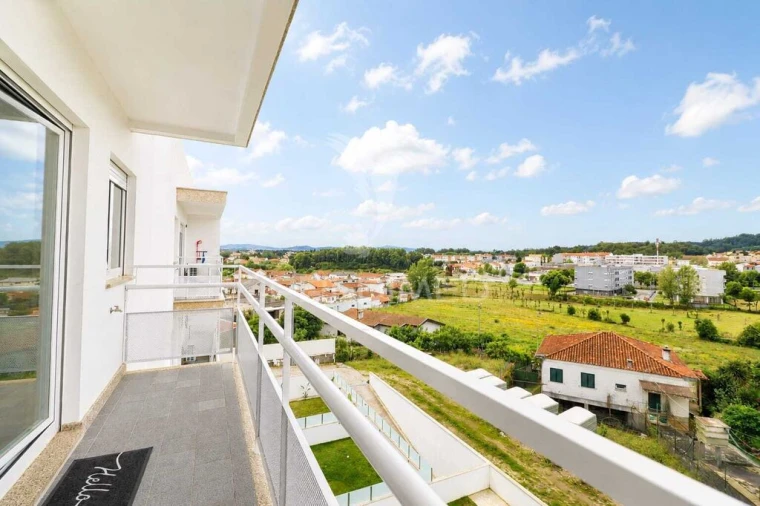 Apartamento T3 para Venda em Vila Verde e Barbudo Foto 18