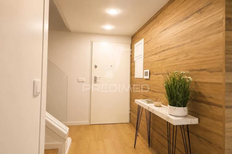 Apartamento T3 para Venda em Vila Verde e Barbudo Foto 9