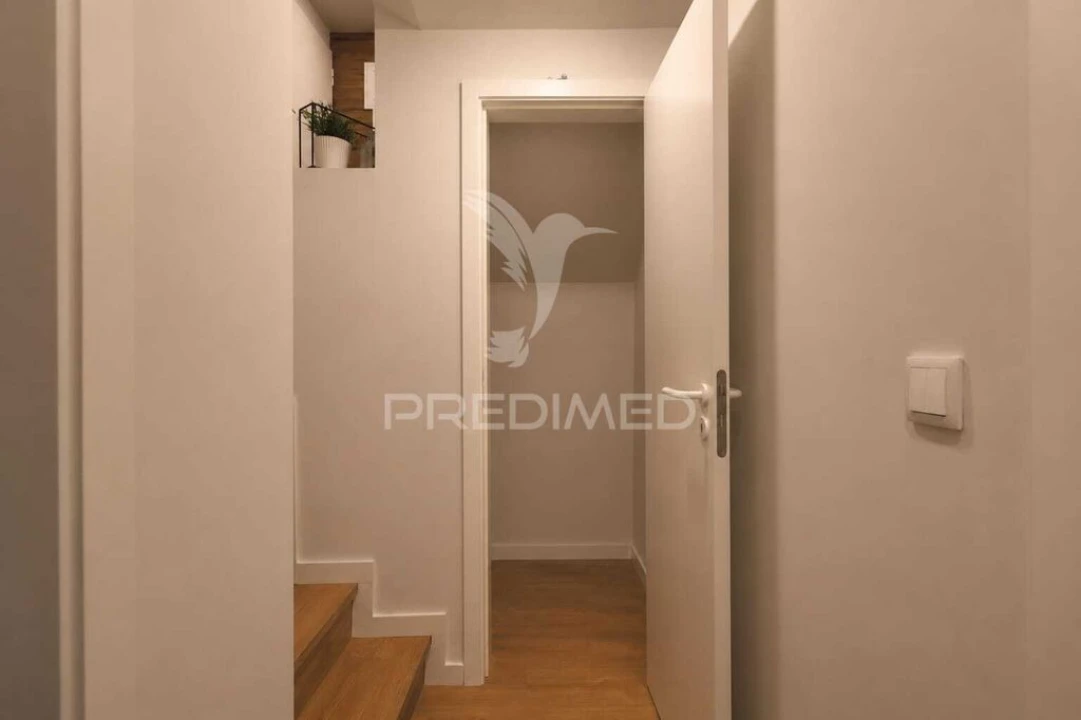 Apartamento T3 para Venda em Vila Verde e Barbudo Foto 19