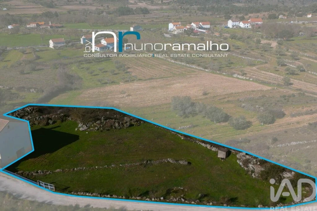 Moradia T5 para Venda em Vascoveiro Foto 40