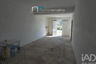 Moradia T5 para Venda em Vascoveiro