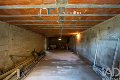 Moradia T5 para Venda em Vascoveiro