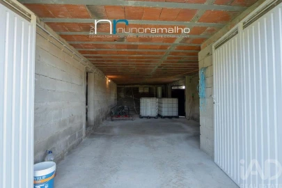 Moradia T5 para Venda em Vascoveiro