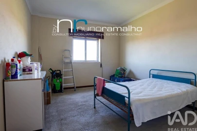 Moradia T5 para Venda em Vascoveiro