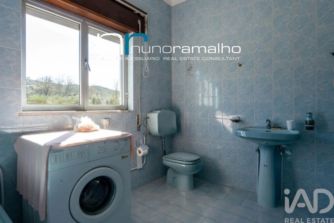 Moradia T5 para Venda em Vascoveiro Foto 31