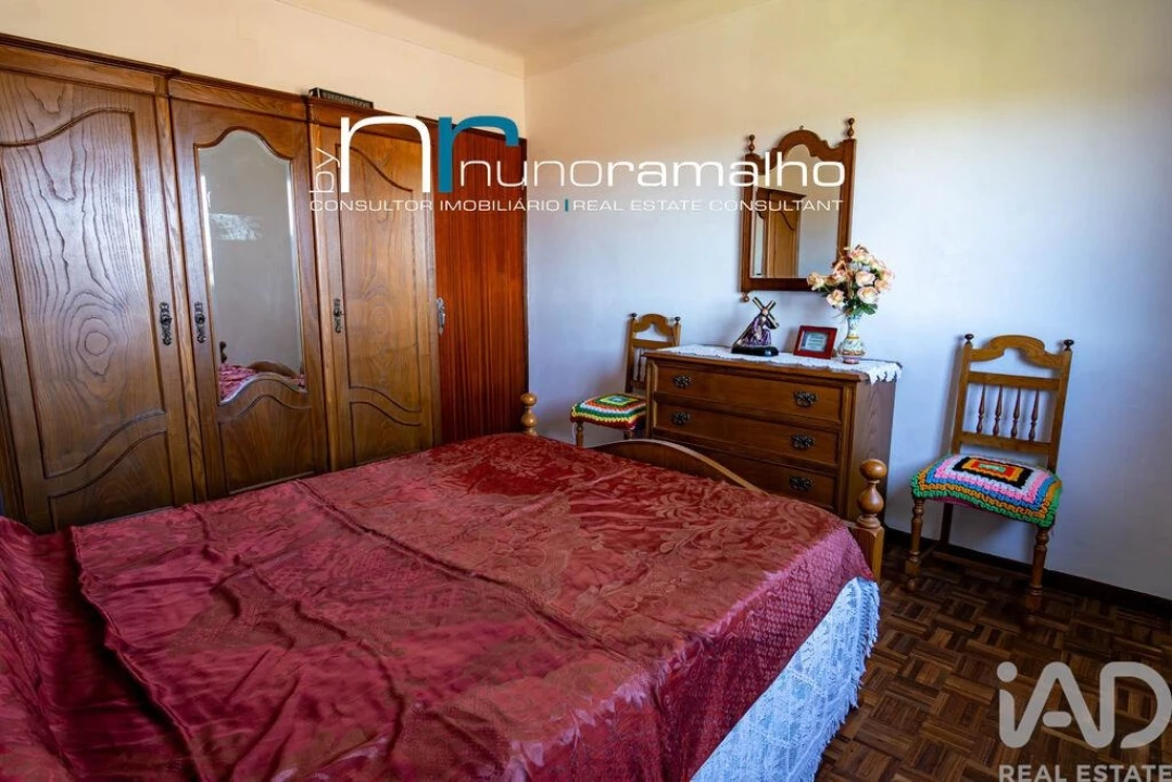 Moradia T5 para Venda em Vascoveiro Foto 18