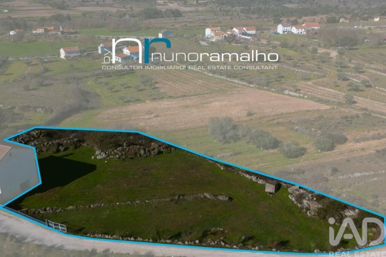 Moradia T5 para Venda em Vascoveiro Foto 40