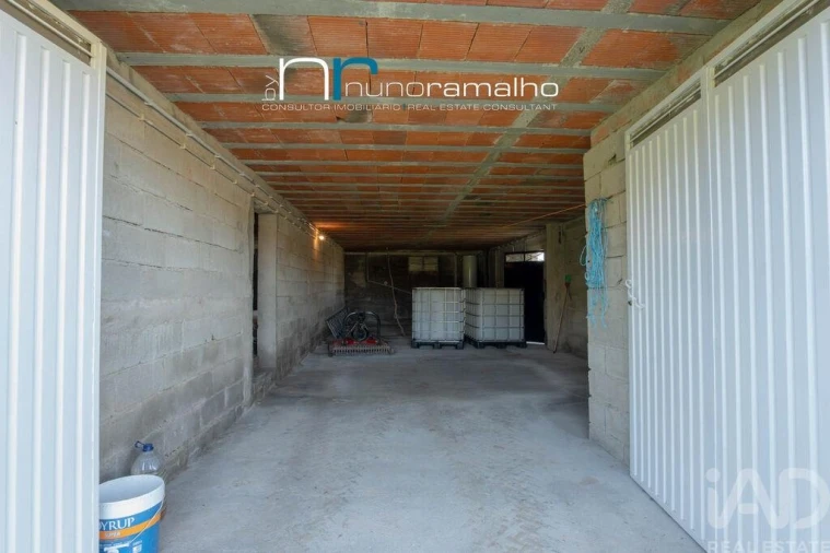 Moradia T5 para Venda em Vascoveiro Foto 34