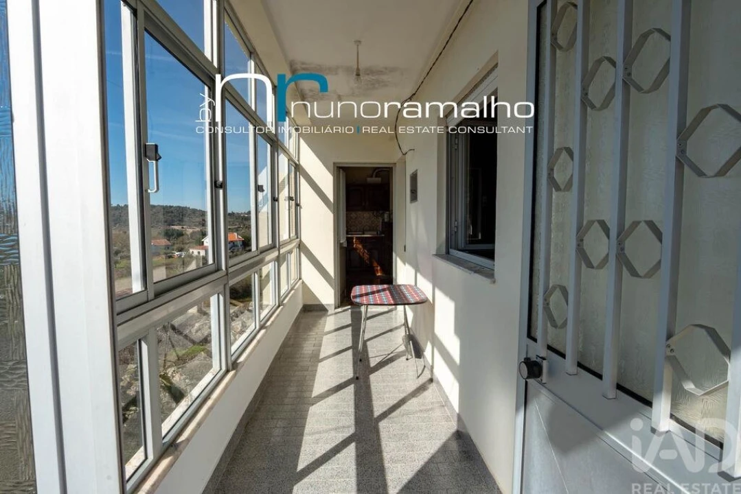 Moradia T5 para Venda em Vascoveiro Foto 6