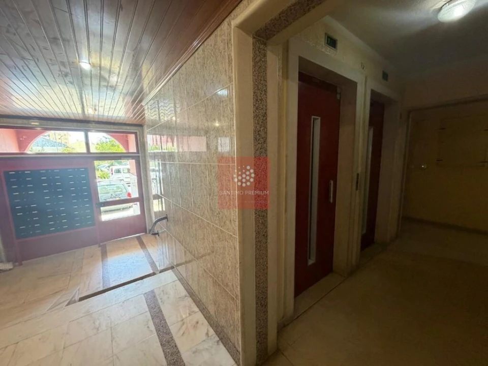 Apartamento T2 para Venda em Algueirão-Mem Martins Foto 33