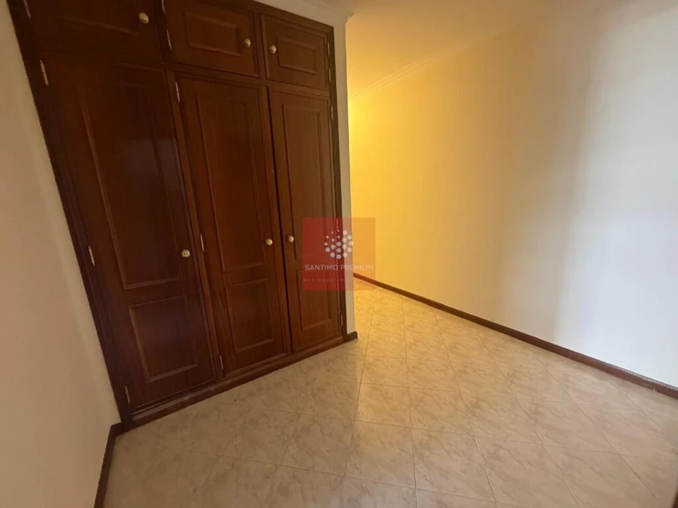 Apartamento T2 para Venda em Algueirão-Mem Martins Foto 11