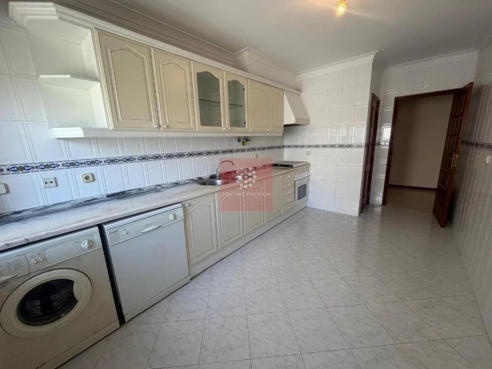 Apartamento T2 para Venda em Algueirão-Mem Martins Foto 15