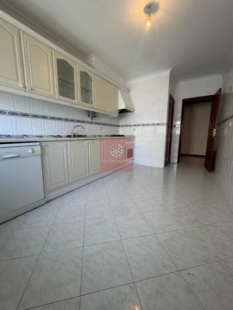Apartamento T2 para Venda em Algueirão-Mem Martins