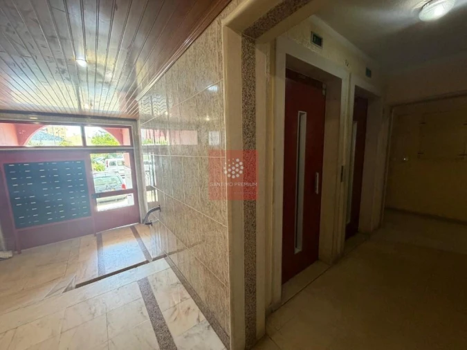 Apartamento T2 para Venda em Algueirão-Mem Martins Foto 33