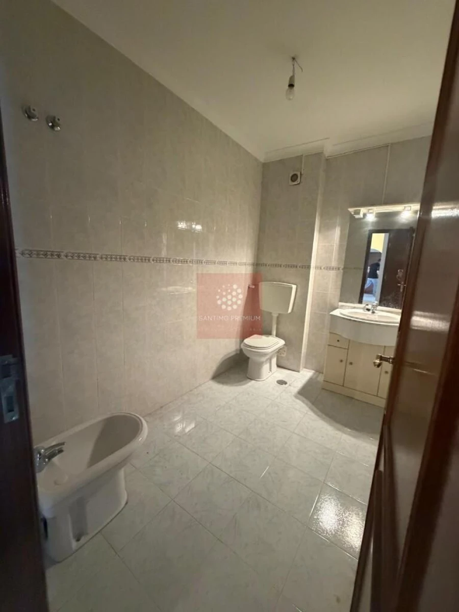 Apartamento T2 para Venda em Algueirão-Mem Martins Foto 23