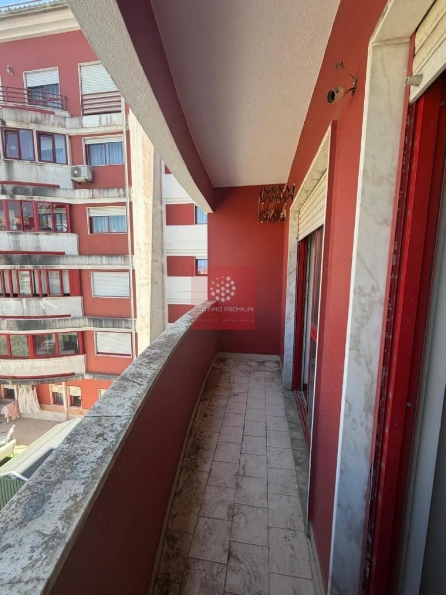Apartamento T2 para Venda em Algueirão-Mem Martins Foto 13