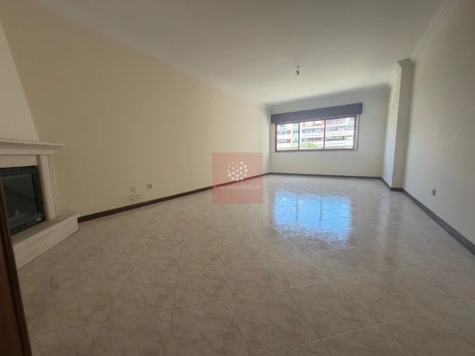 Apartamento T2 para Venda em Algueirão-Mem Martins Foto 4