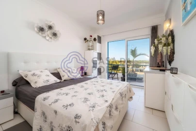 Apartamento T1 para Venda em Quarteira
