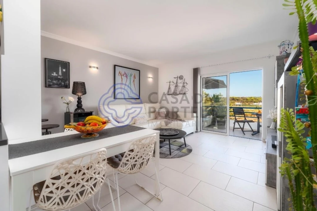 Apartamento T1 para Venda em Quarteira Foto 7