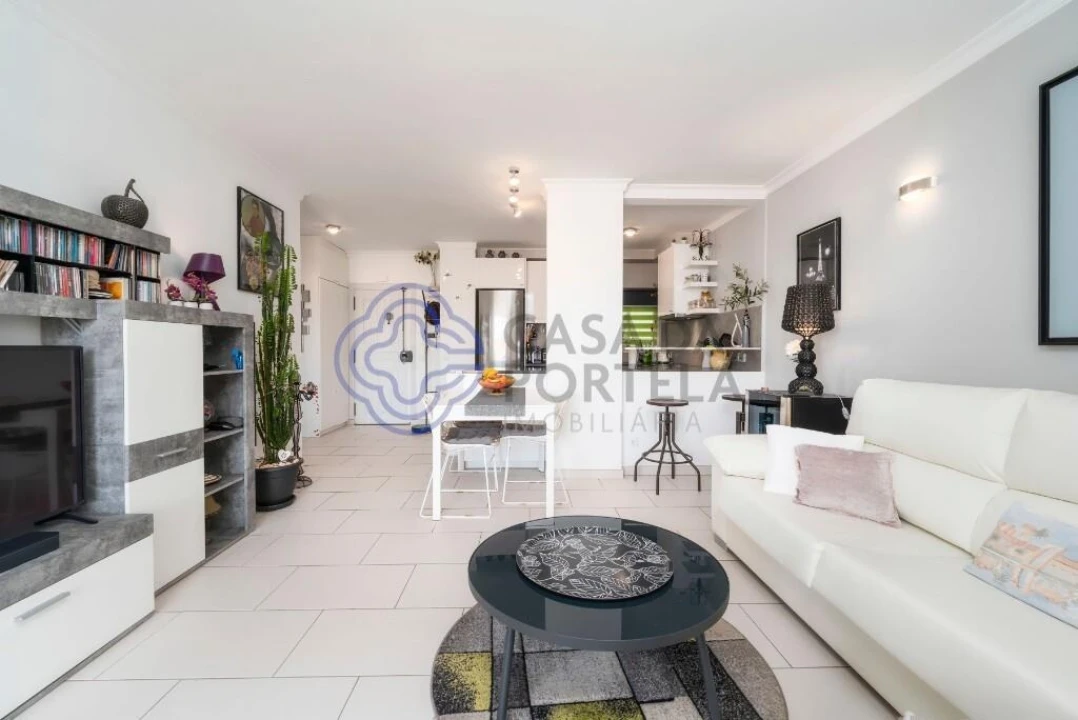 Apartamento T1 para Venda em Quarteira Foto 9