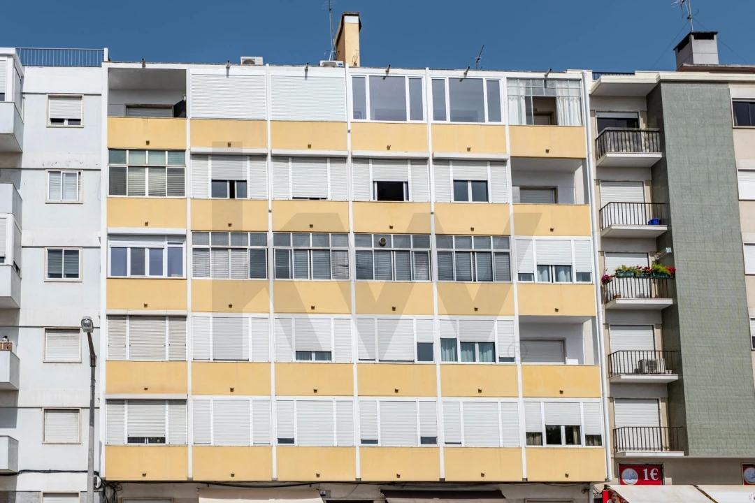 Apartamento T2 para Venda em Benfica Foto 23