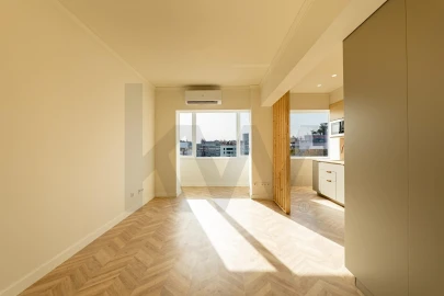 Apartamento T2 para Venda em Benfica