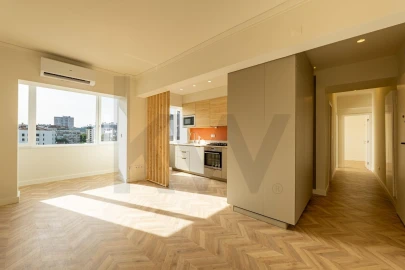 Apartamento T2 para Venda em Benfica