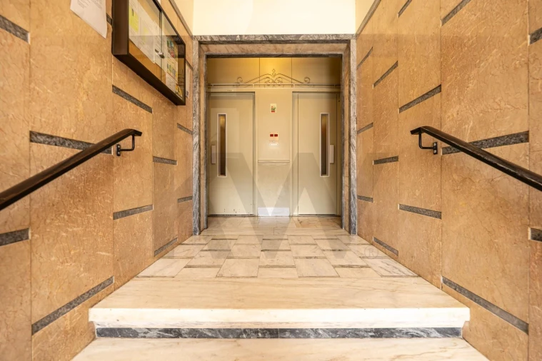 Apartamento T2 para Venda em Benfica Foto 21