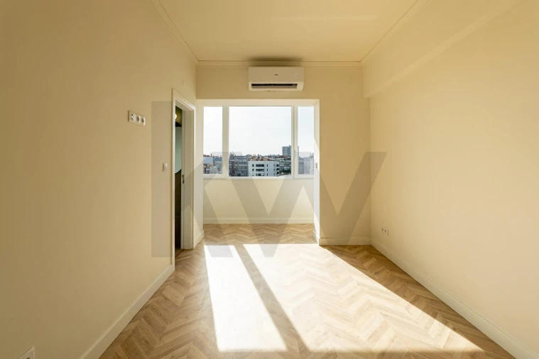 Apartamento T2 para Venda em Benfica Foto 14