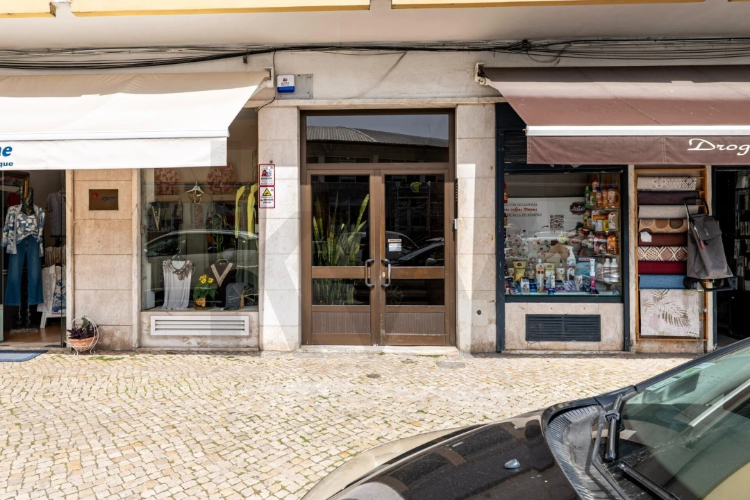 Apartamento T2 para Venda em Benfica Foto 22
