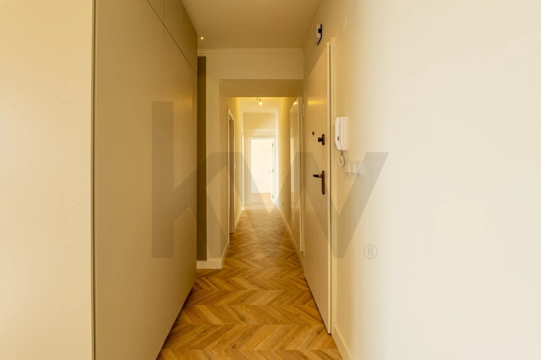 Apartamento T2 para Venda em Benfica Foto 11