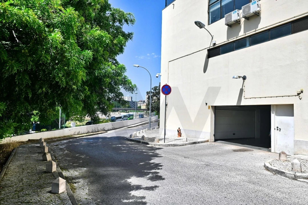 Apartamento T2 para Venda em Parque das Nações Foto 28