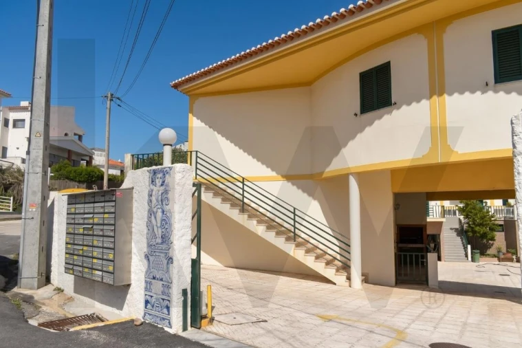 Apartamento T1 para Venda em Lourinhã e Atalaia Foto 7
