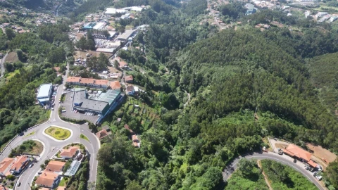 Terreno para Venda em Camacha