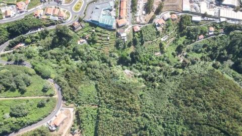 Terreno para Venda em Camacha