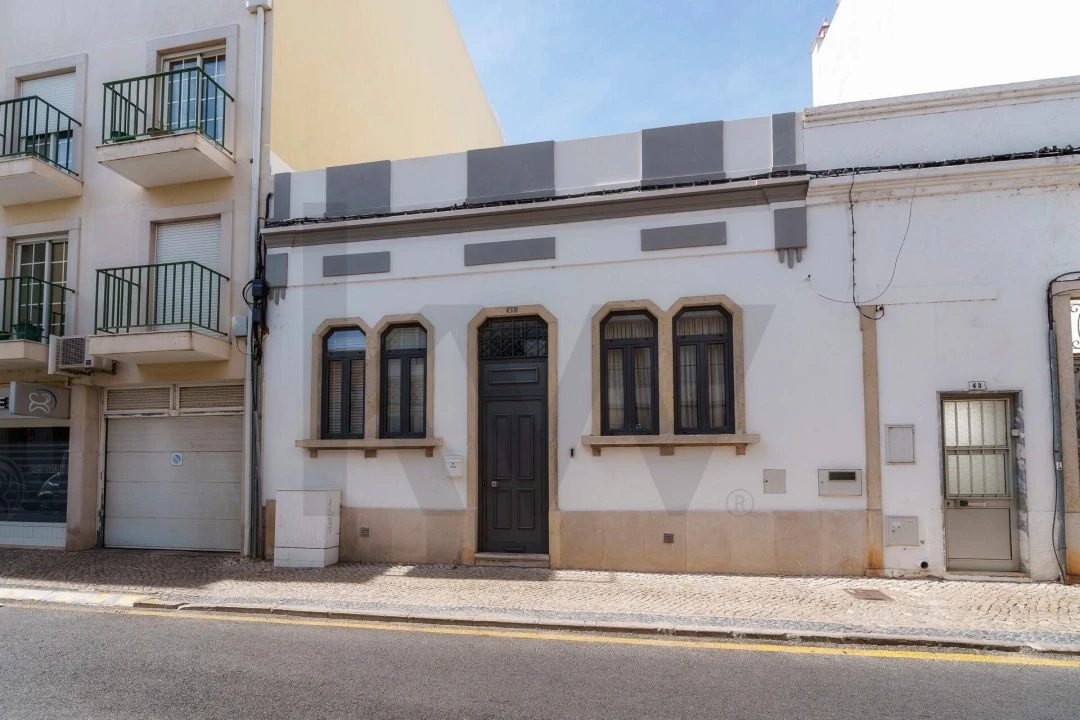 Moradia T3 para Venda em Faro (Sé e São Pedro) Foto 1