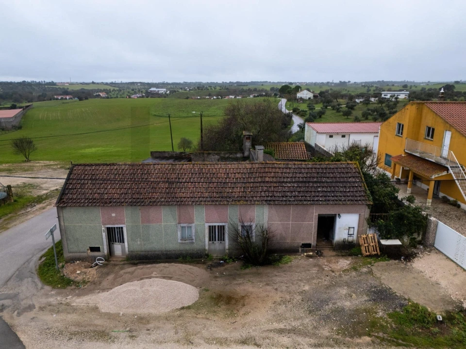 Moradia T3 para Venda em Azoia de Cima e Tremês Foto 4