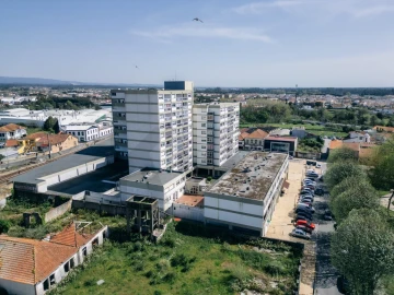 Apartamento T4 para Arrendamento em Ovar, São João, Arada e São Vicente de Pereira Jusã