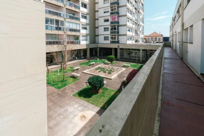 Apartamento T4 para Arrendamento em Ovar, São João, Arada e São Vicente de Pereira Jusã