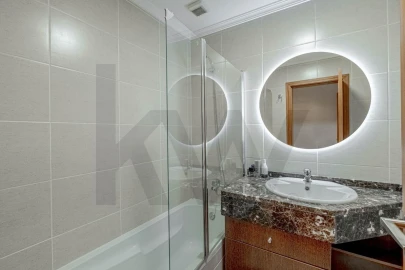 Apartamento T2 para Arrendamento em Caniço