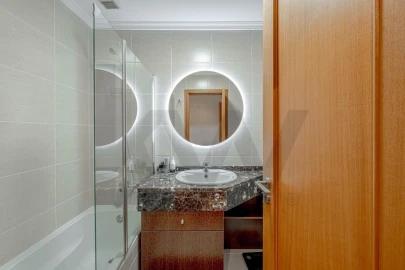 Apartamento T2 para Arrendamento em Caniço