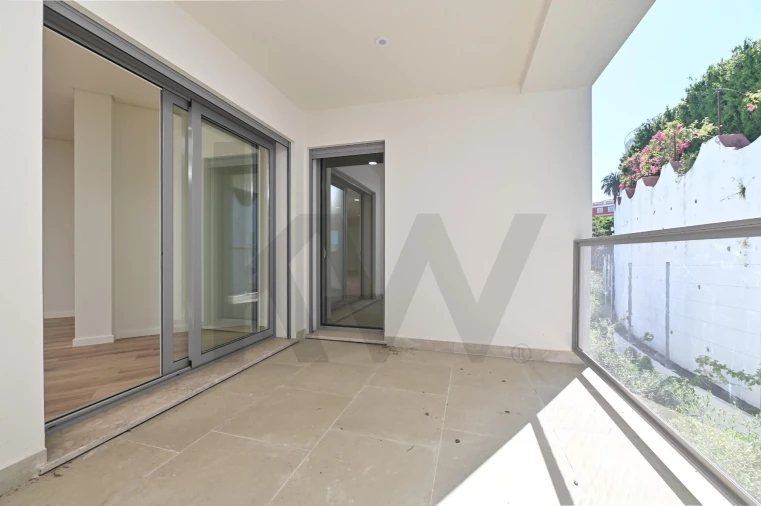 Apartamento T3 para Venda em Santa Clara Foto 2