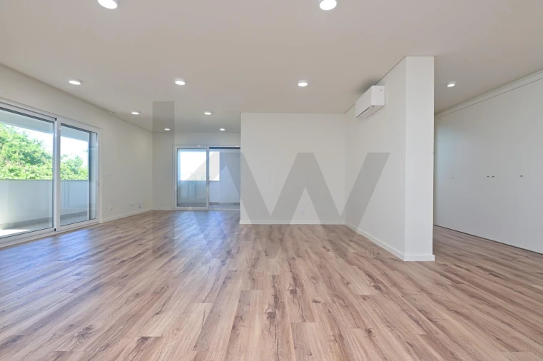 Apartamento T3 para Venda em Santa Clara Foto 4