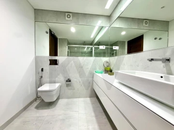 Apartamento T3 para Venda em Santo António dos Cavaleiros e Frielas