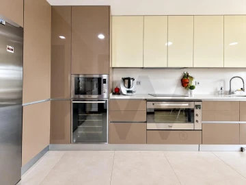 Apartamento T3 para Venda em Santo António dos Cavaleiros e Frielas