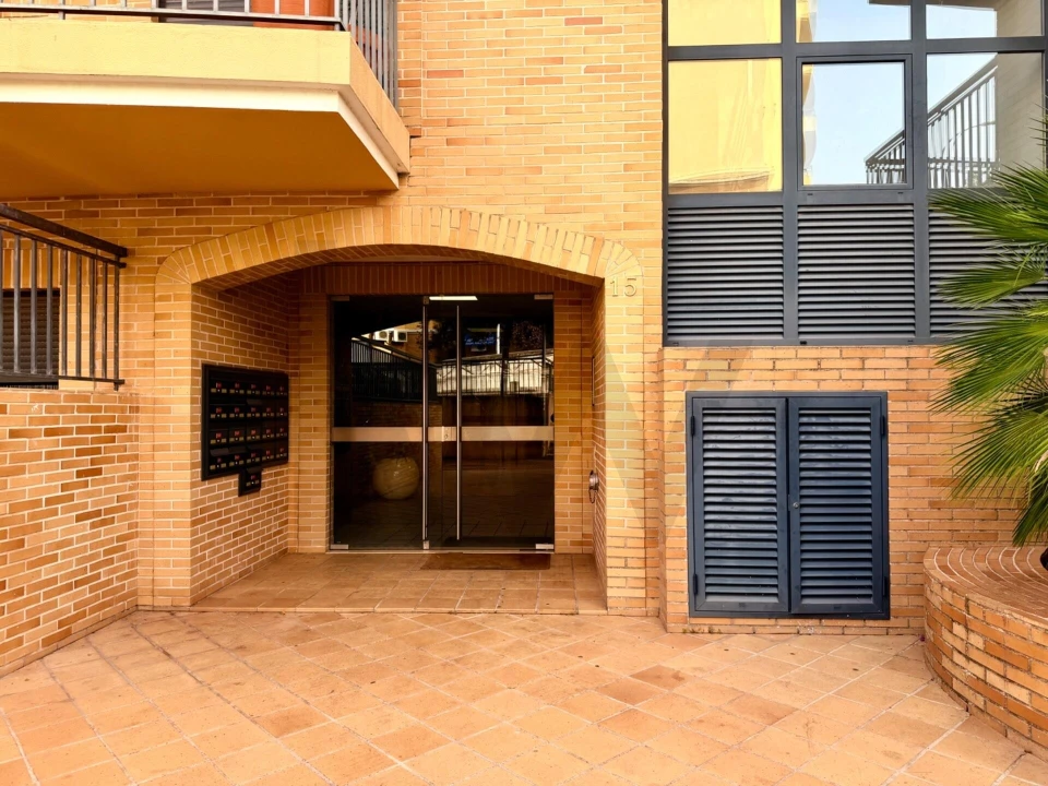 Apartamento T3 para Venda em Santo António dos Cavaleiros e Frielas Foto 2