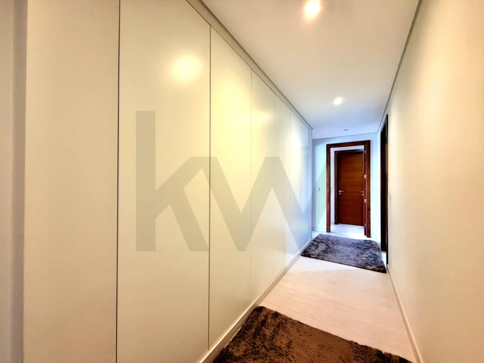 Apartamento T3 para Venda em Santo António dos Cavaleiros e Frielas Foto 12